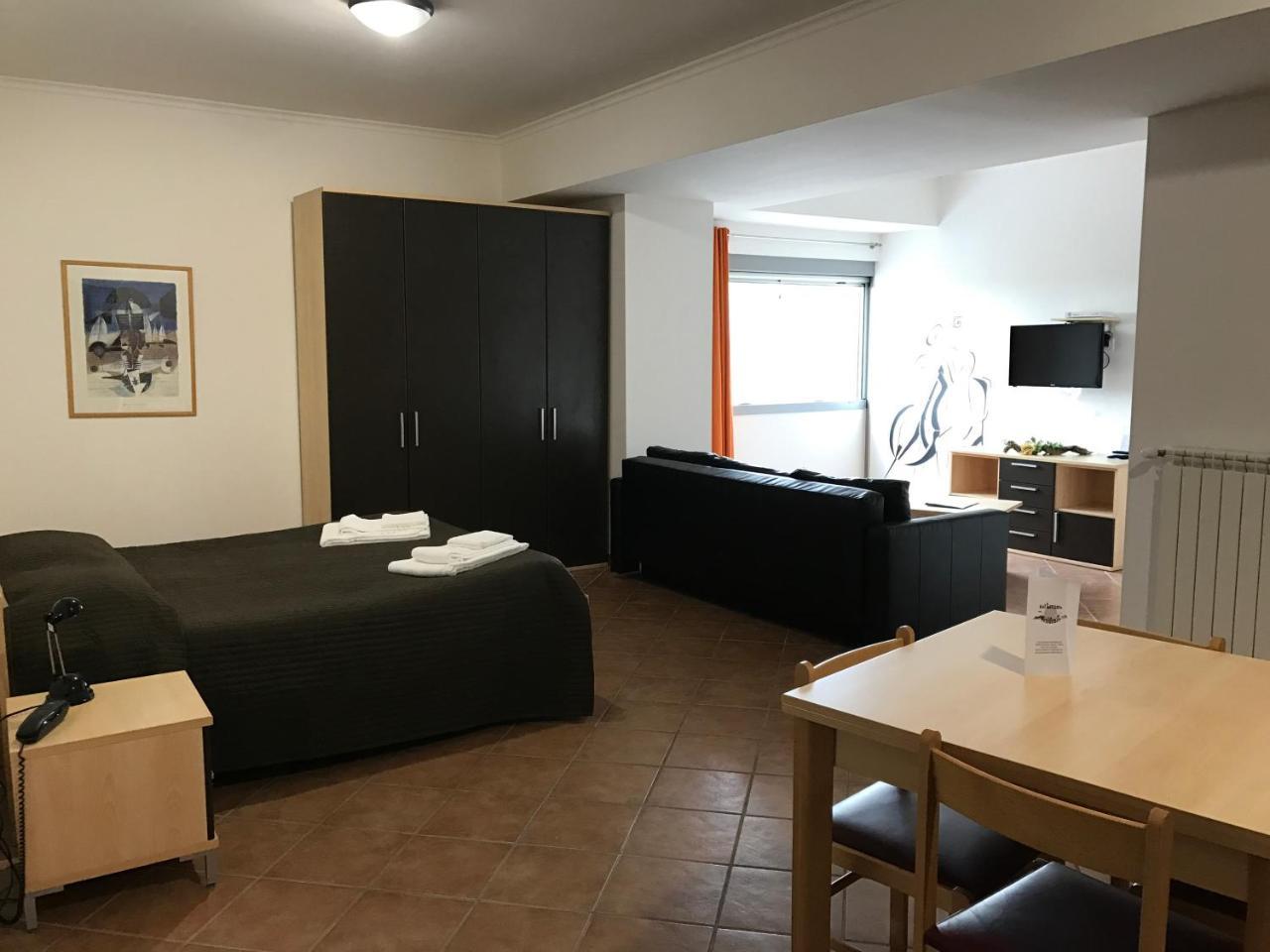 Residence Sol Levante Фраскаті Екстер'єр фото